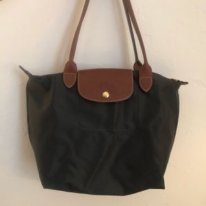 Long champ Grey Medium Purse